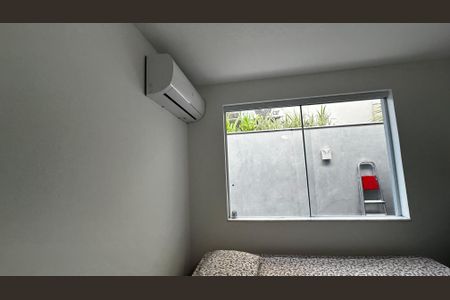 Casa de condomínio à venda com 400m², 4 quartos e 5 vagasQuarto de Serviço