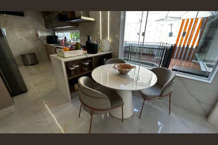 Casa de condomínio à venda com 400m², 4 quartos e 5 vagasCozinha