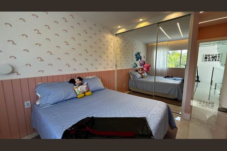 Casa de condomínio à venda com 400m², 4 quartos e 5 vagasSuíte 2