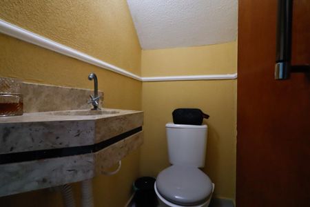 Casa à venda com 119m², 2 quartos e 2 vagasLavabo