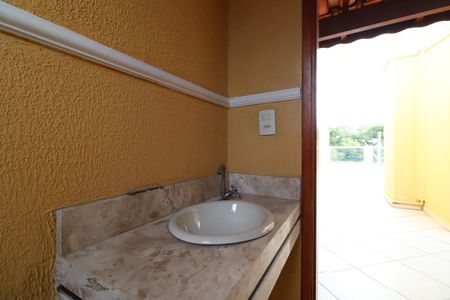 Casa à venda com 119m², 2 quartos e 2 vagasBanheiro de serviço