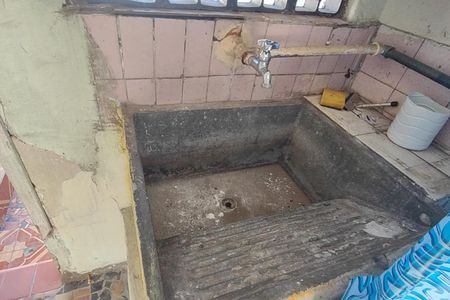 Casa à venda com 135m², 2 quartos e 1 vagaÁrea de Serviço