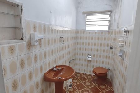 Casa à venda com 135m², 2 quartos e 1 vagaBanheiro