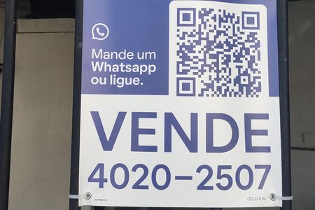 Casa à venda com 135m², 2 quartos e 1 vagaPlaquinha