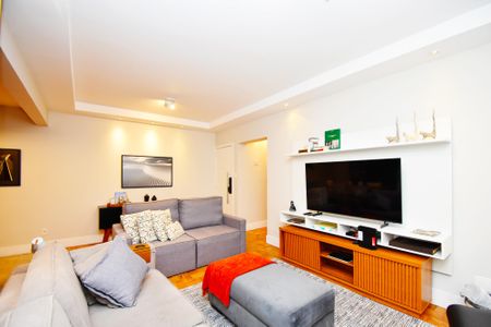 Sala de estar de apartamento à venda com 2 quartos, 110m² em Jardim Paulista, São Paulo