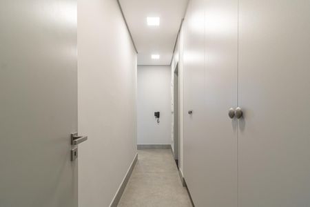 Apartamento à venda com 230m², 3 quartos e 4 vagasCorredor 2
