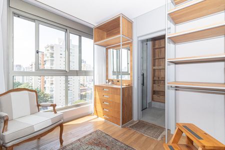 Apartamento à venda com 230m², 3 quartos e 4 vagasCloset 1 da Suíte 1