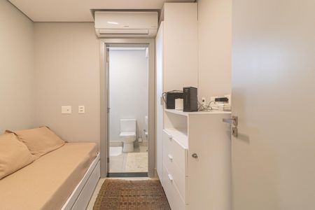 Apartamento à venda com 230m², 3 quartos e 4 vagasDependência