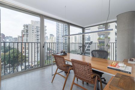 Apartamento à venda com 230m², 3 quartos e 4 vagasEscritório