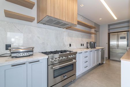 Apartamento à venda com 230m², 3 quartos e 4 vagasCozinha