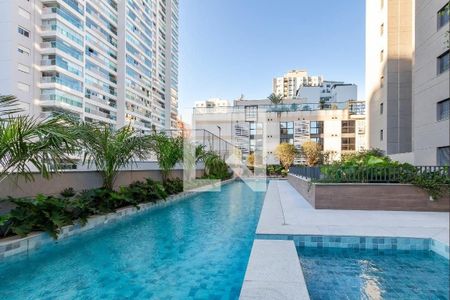 Apartamento à venda com 201m², 3 quartos e 3 vagasÁrea comum - Piscina