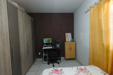Casa à venda com 350m², 4 quartos e 3 vagas Casa à venda com 350m², 4 quartos e 3 vagasQuarto 4