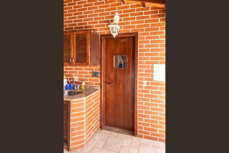 Casa à venda com 250m², 3 quartos e 4 vagas Casa à venda com 250m², 3 quartos e 4 vagasVaranda gourmet - Sauna
