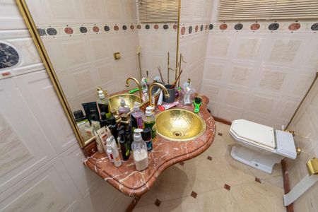 Casa à venda com 250m², 3 quartos e 4 vagas Casa à venda com 250m², 3 quartos e 4 vagasLavabo