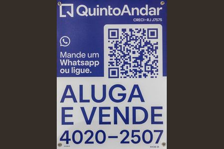 Casa à venda com 250m², 3 quartos e 4 vagas Casa à venda com 250m², 3 quartos e 4 vagasPlaca