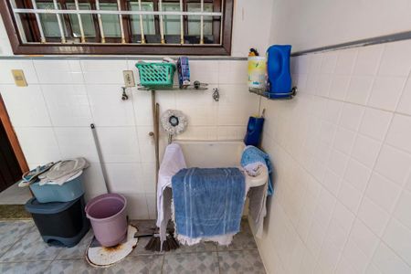 Casa à venda com 250m², 3 quartos e 4 vagas Casa à venda com 250m², 3 quartos e 4 vagasÁrea de Serviço