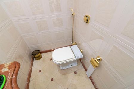 Casa à venda com 250m², 3 quartos e 4 vagas Casa à venda com 250m², 3 quartos e 4 vagasLavabo