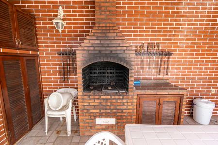 Casa à venda com 250m², 3 quartos e 4 vagas Casa à venda com 250m², 3 quartos e 4 vagasVaranda gourmet - Churrasqueira