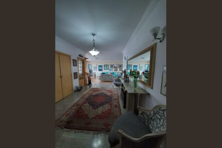 Apartamento à venda com 455m², 5 quartos e 3 vagasQuarto