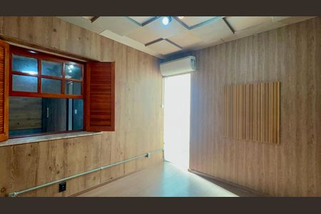 Casa para alugar com 240m², 3 quartos e 2 vagas Casa para alugar com 240m², 3 quartos e 2 vagasEscritório