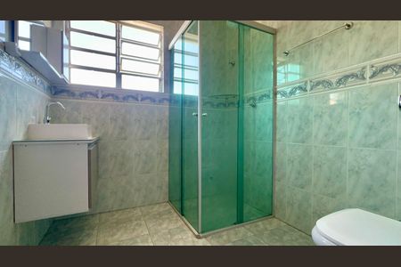 Casa para alugar com 240m², 3 quartos e 2 vagas Casa para alugar com 240m², 3 quartos e 2 vagasBanheiro