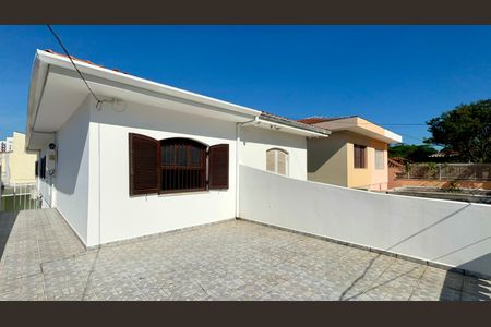 Casa para alugar com 240m², 3 quartos e 2 vagas Casa para alugar com 240m², 3 quartos e 2 vagasTerraço