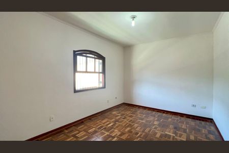 Casa para alugar com 240m², 3 quartos e 2 vagas