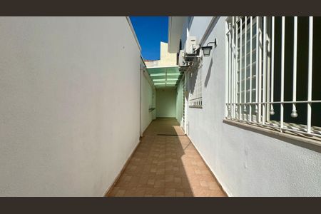 Casa para alugar com 240m², 3 quartos e 2 vagas Casa para alugar com 240m², 3 quartos e 2 vagasQuintal