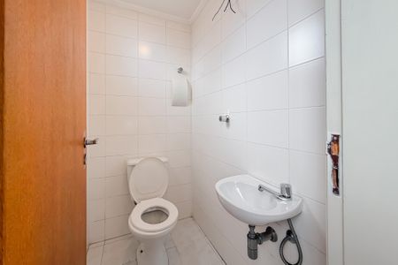 Apartamento para alugar com 82m², 3 quartos e 2 vagasBanheiro de Serviço