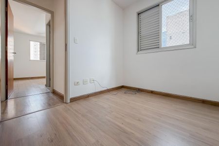 Apartamento para alugar com 82m², 3 quartos e 2 vagasQuarto 2