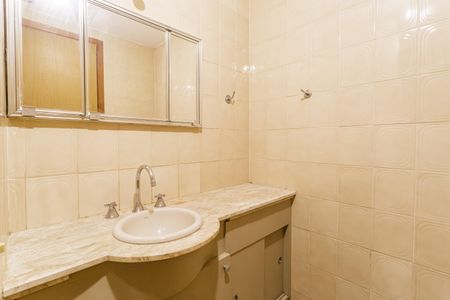 Apartamento à venda com 111m², 3 quartos e 2 vagasBanheiro Social