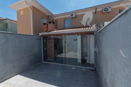 Casa de condomínio para alugar com 68m², 2 quartos e 1 vagaQuintal 