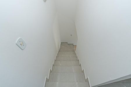 Casa de condomínio para alugar com 68m², 2 quartos e 1 vagaEscadas 