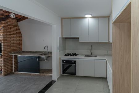 Casa de condomínio para alugar com 68m², 2 quartos e 1 vagaCozinha 