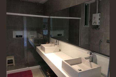 Apartamento à venda com 170m², 3 quartos e 1 vagaBanheiro 1