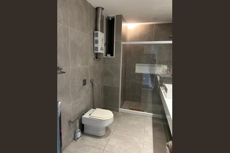 Apartamento à venda com 170m², 3 quartos e 1 vagaBanheiro 1