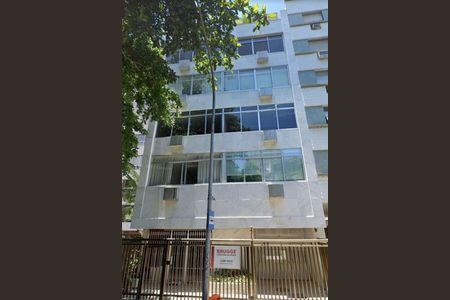 Apartamento à venda com 170m², 3 quartos e 1 vagaFachada