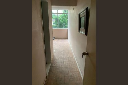 Apartamento à venda com 170m², 3 quartos e 1 vagaCorredor