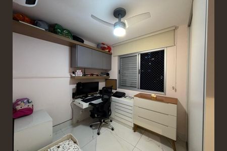 Quarto Solteiro de apartamento à venda com 2 quartos, 66m² em Centro, Belo Horizonte