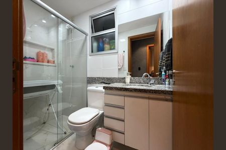 Banho social de apartamento à venda com 2 quartos, 66m² em Centro, Belo Horizonte