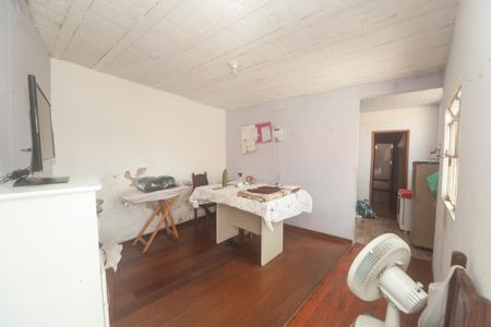 Casa à venda com 200m², 4 quartos e sem vagaCASA 2 - SALA 