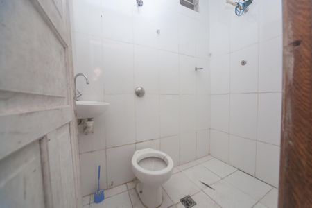 Casa à venda com 200m², 4 quartos e sem vagaCASA 1 - BANHEIRO SOCIAL