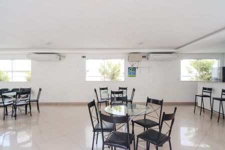 Apartamento para alugar com 48m², 2 quartos e 1 vagaÁrea comum - Salão de festas
