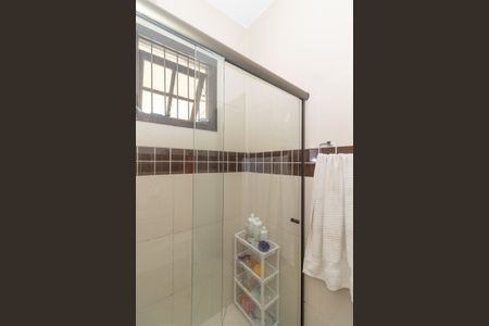 Casa à venda com 330m², 3 quartos e 4 vagasBanheiro da Suíte 3