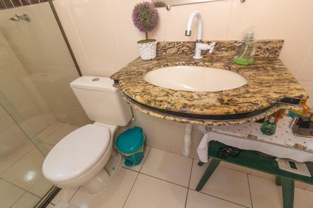 Casa à venda com 330m², 3 quartos e 4 vagasBanheiro