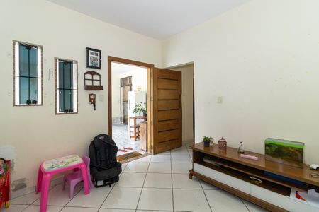 Sala de casa à venda com 3 quartos, 330m² em Realengo, Rio de Janeiro