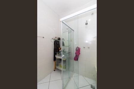 Casa à venda com 330m², 3 quartos e 4 vagasBanheiro da Suíte 1