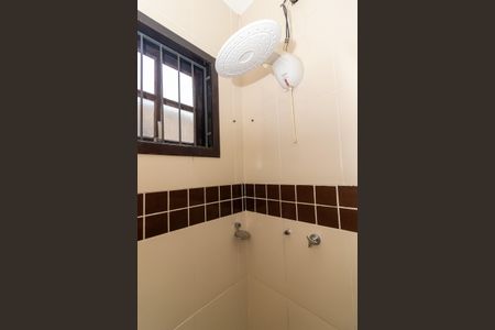Casa à venda com 330m², 3 quartos e 4 vagasBanheiro