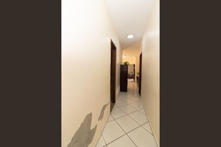 Casa à venda com 330m², 3 quartos e 4 vagasCorredor