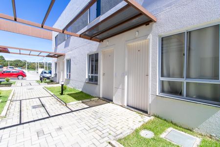 Casa de condomínio para alugar com 60m², 2 quartos e 1 vaga Casa de condomínio para alugar com 60m², 2 quartos e 1 vagaFachada